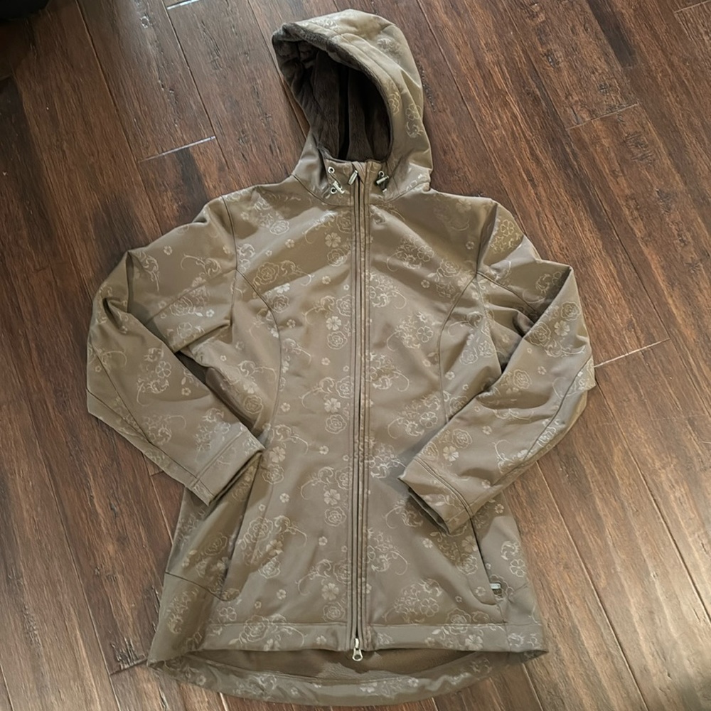 WHITE SIERRA WINTER COAT